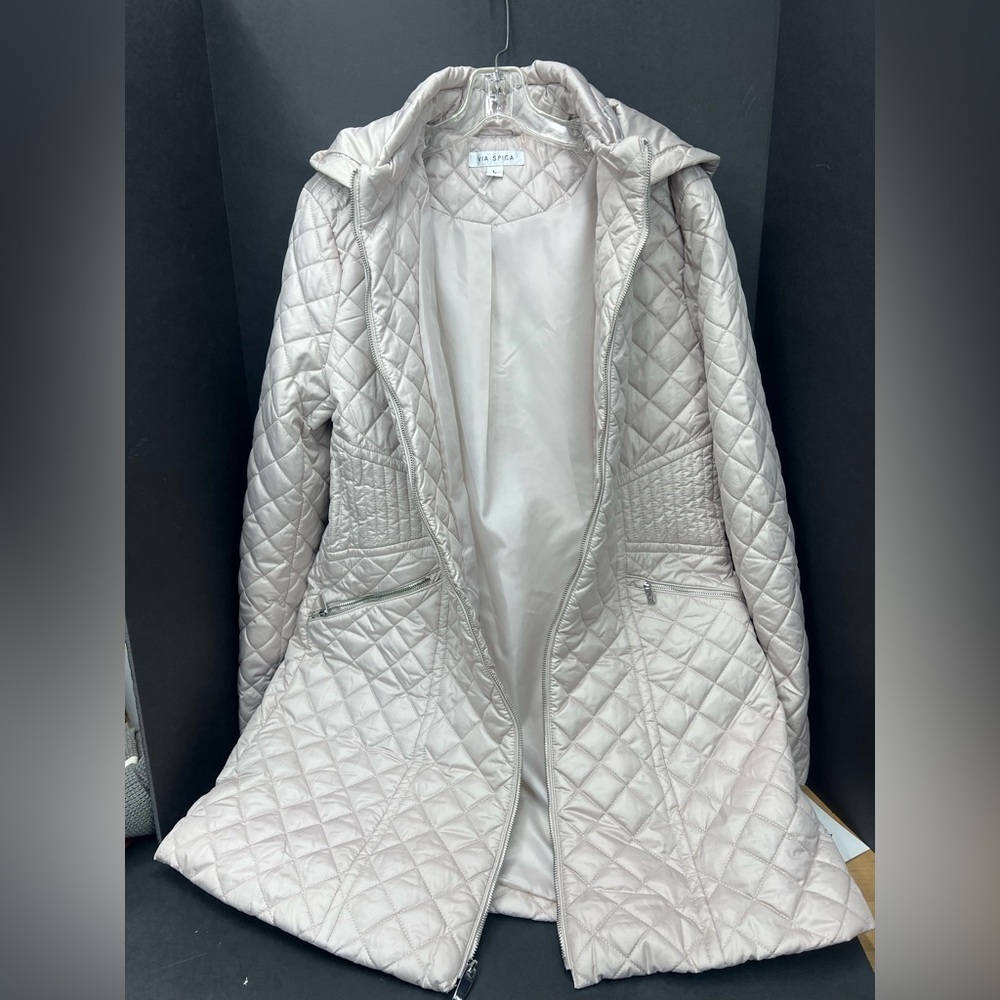 Brand new  with tag Via Spiga's quilted coat is a cozy essential size Large - Picture 6 of 16